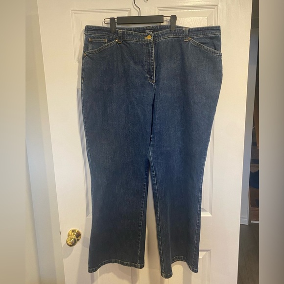 Jones New York Dark Denim Flare Jeans Size 22 - Picture 3 of 12